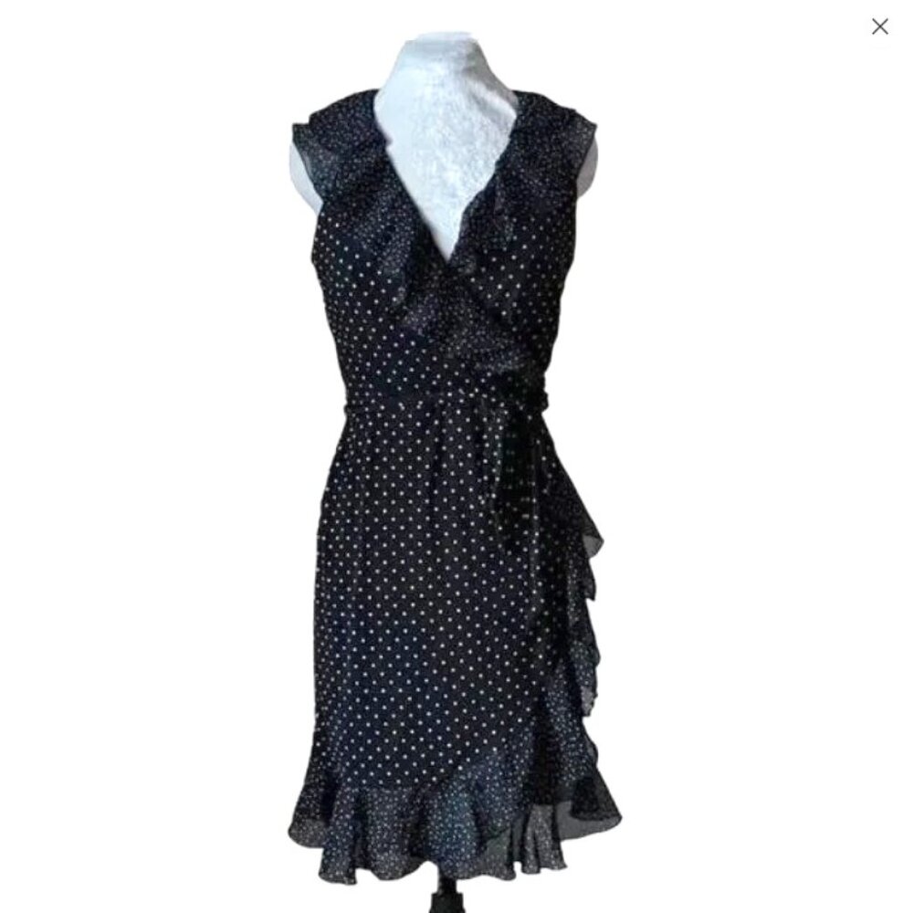 White House Black Market B&W Flutter V-Neck Wrap Look Polka Dot Dress Size 0 - Picture 2 of 11